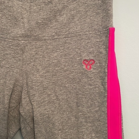 NWOT TNA Equator Legging Mid Rise Skinny Regular Length Grey + Pink Size S - Picture 2 of 6